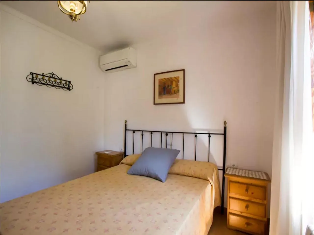 Mountain Beach Villas: Family-Friendly Retreat for Active Travelers Port de Pollenca