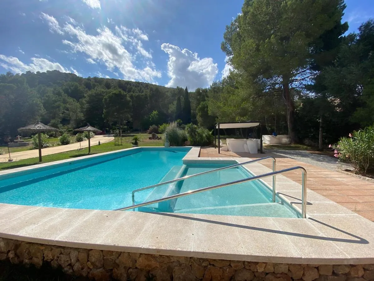 Private Villas Puerto Pollensa For Family Groups, Private Mountain Ideal For Runners, Trailers, Hikers, It Is Approximately 3 Minute Walk From The Beach 0*, Port de Pollença