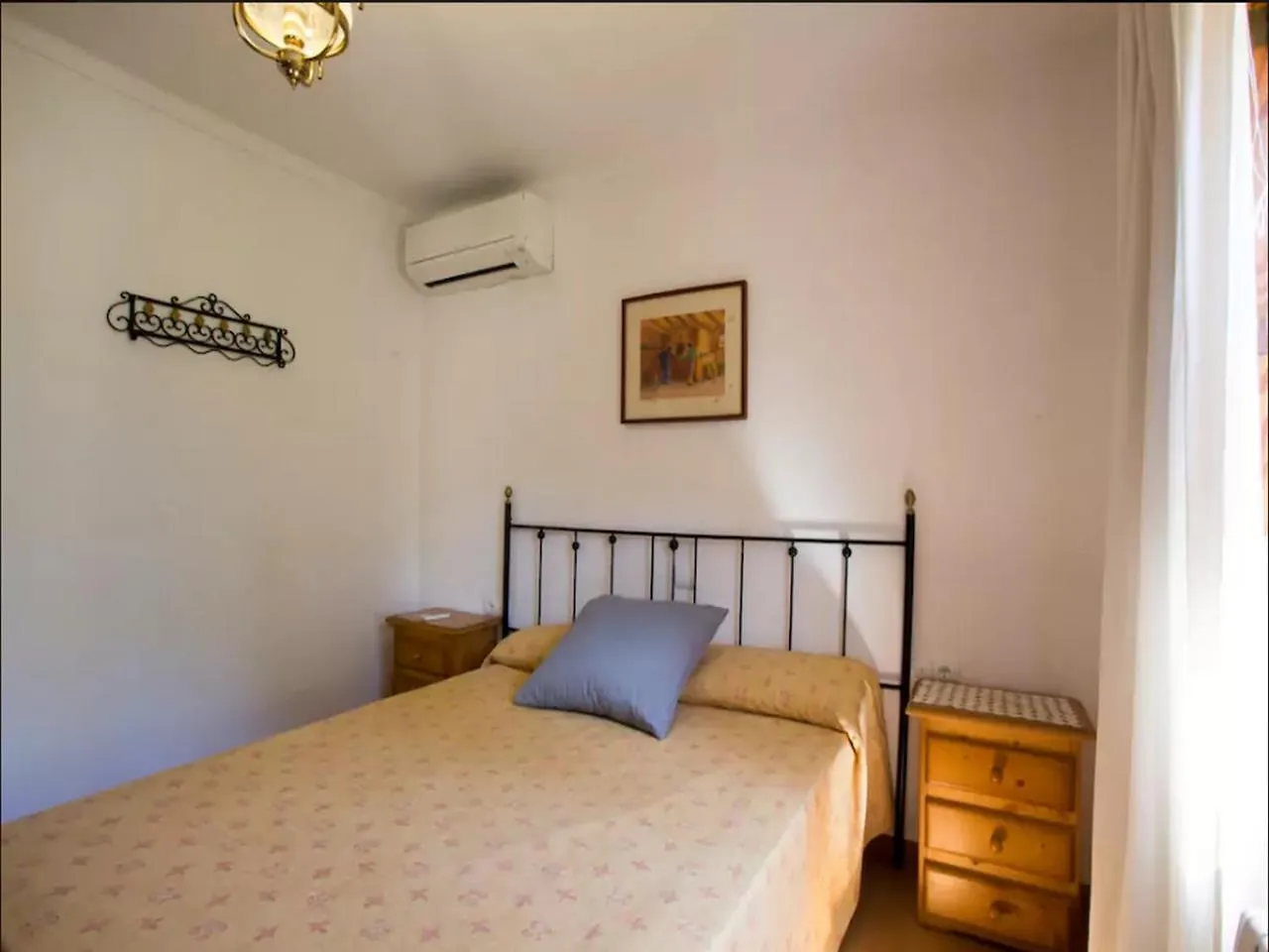 Private Villas Puerto Pollensa For Family Groups, Private Mountain Ideal For Runners, Trailers, Hikers, It Is Approximately 3 Minute Walk From The Beach 0*, Port de Pollença